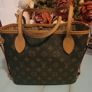SOLD Authentic Louis Vuitton Neverfull PM